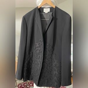 Emanuel Ungaro women’s black open front beaded evening jacket size 12/46 .